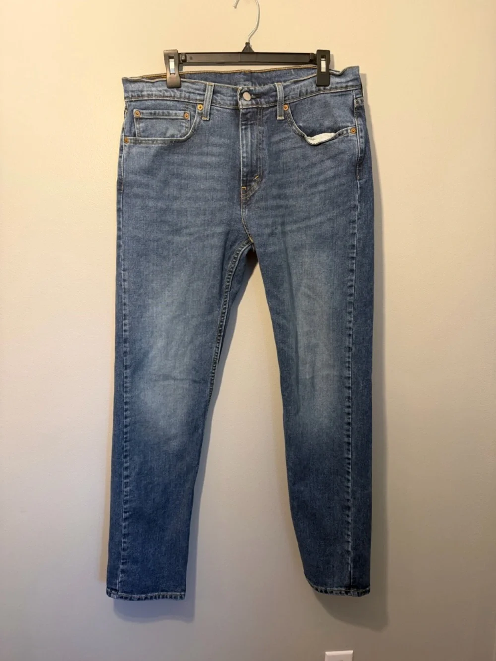Levi's Men's Straight Jeans - Light Blue with Tan Patch - Picture 4 of 4
